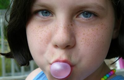 Les Bienfaits du Chewing-Gum Sans Sucre dans un Régime Équilibré